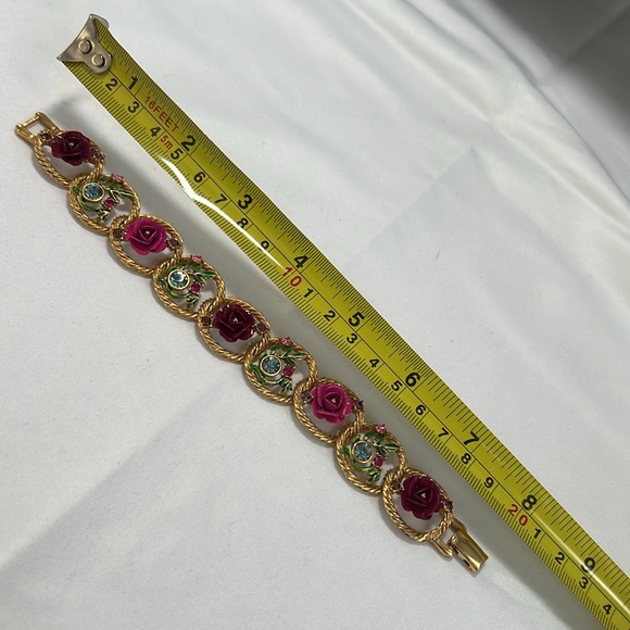 VTG Rare Signed Joan Rivers Victorian Rose Flower Bracelet with Rhinestones - Picture 6 of 6